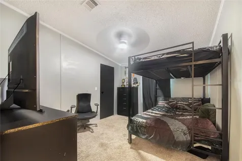 2236 1/2 Ellie Road Auburndale FL 33823
