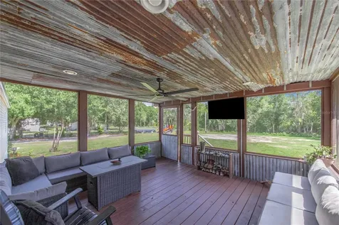 2236 1/2 Ellie Road Auburndale FL 33823