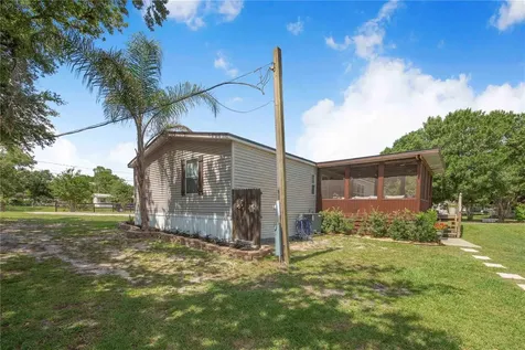 2236 1/2 Ellie Road Auburndale FL 33823