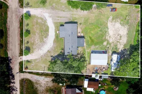 2236 1/2 Ellie Road Auburndale FL 33823