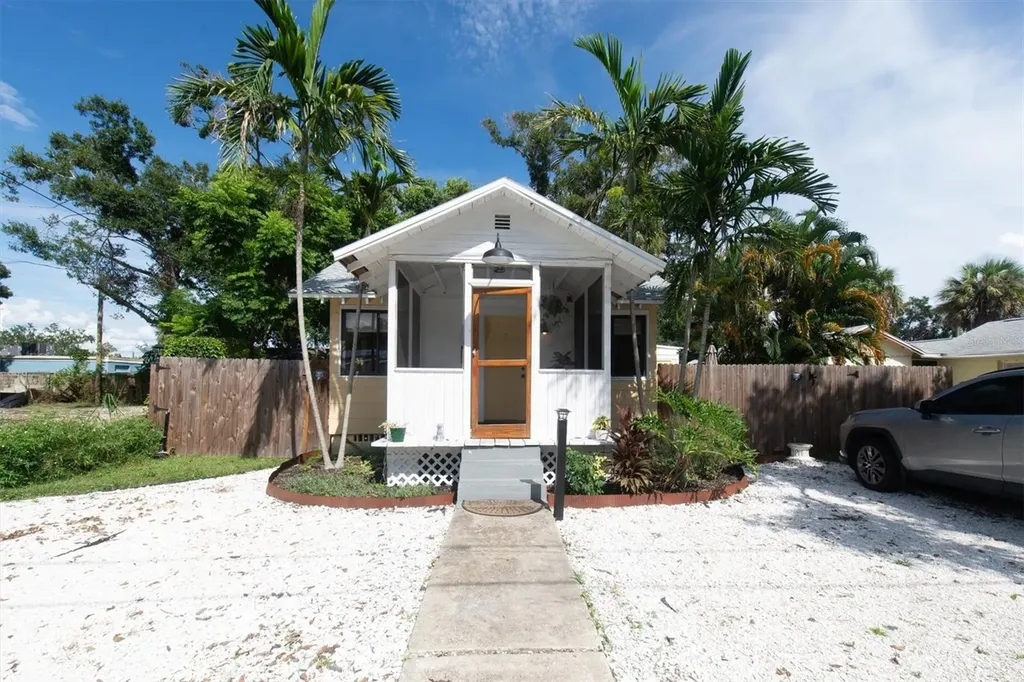 1840 51st Street S Gulfport FL 33707