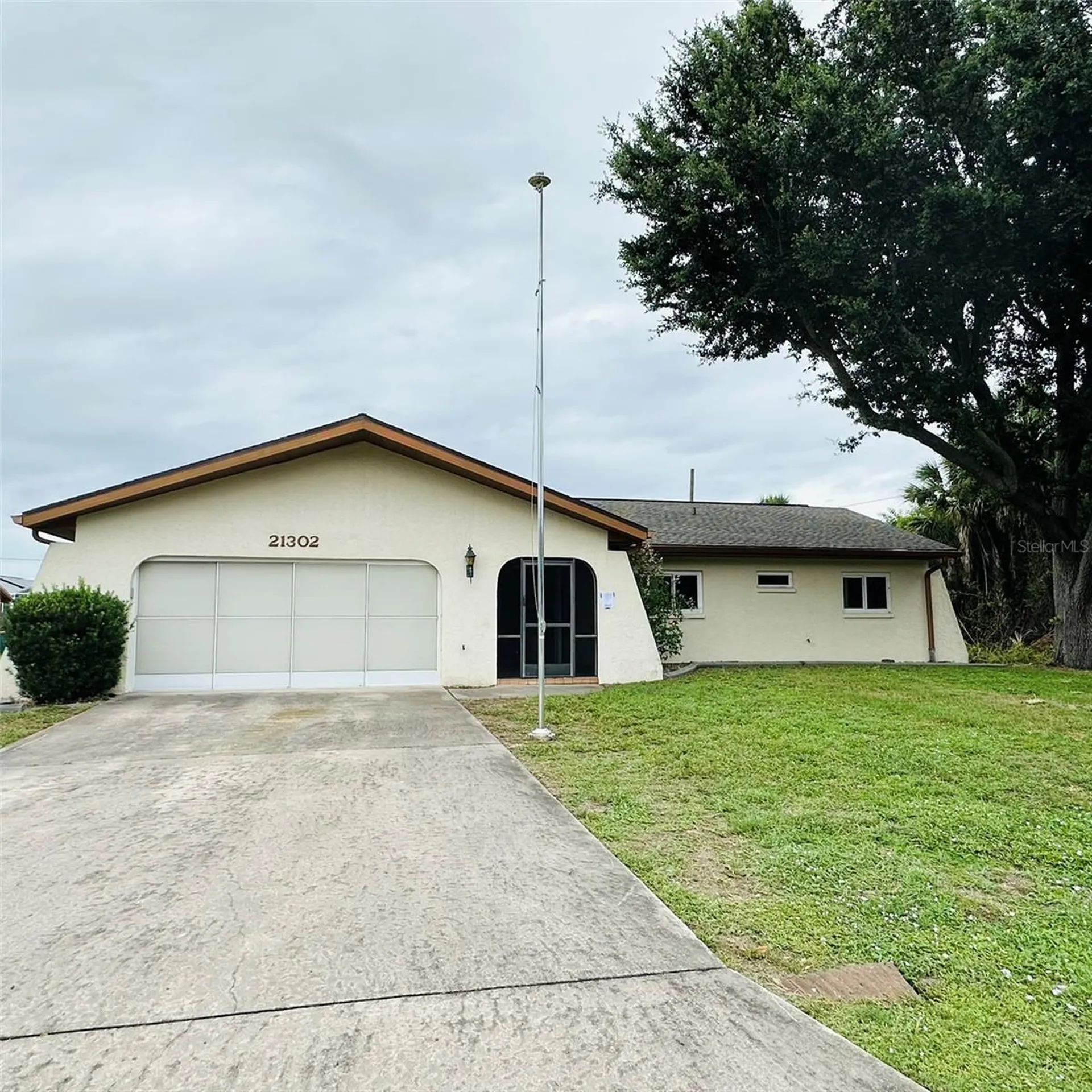 21302 Hubbard Avenue Port Charlotte FL 33952