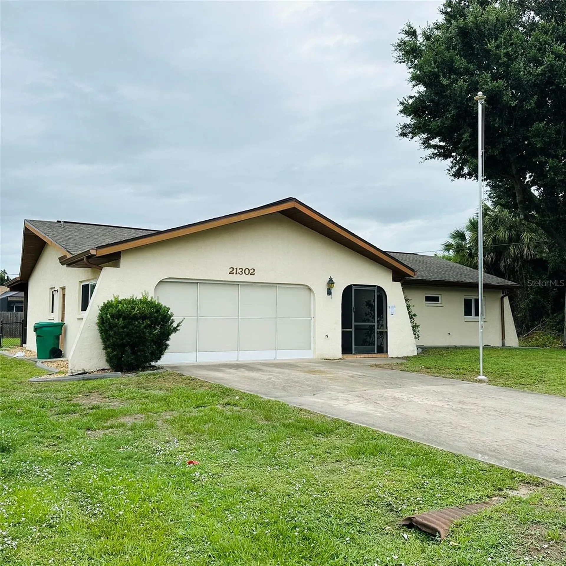 21302 Hubbard Avenue Port Charlotte FL 33952