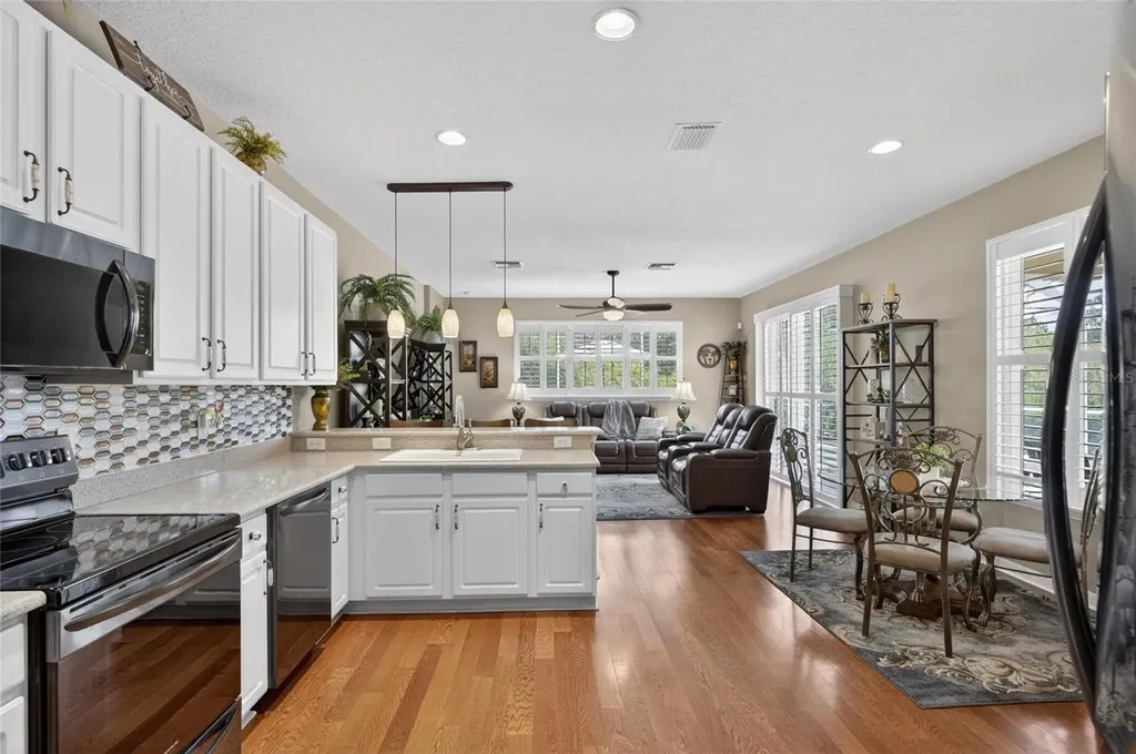 18116 Kara Court Tampa FL 33647