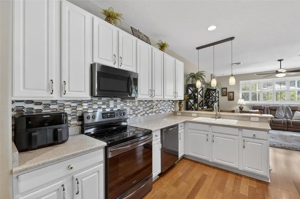18116 Kara Court Tampa FL 33647