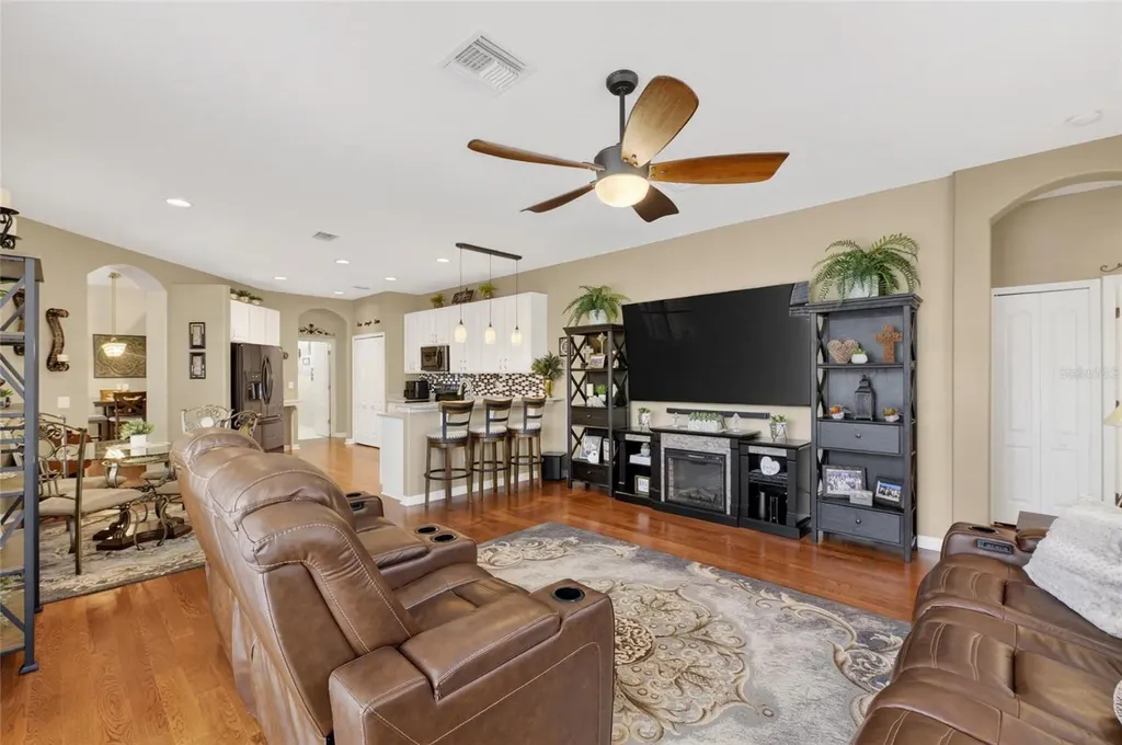 18116 Kara Court Tampa FL 33647