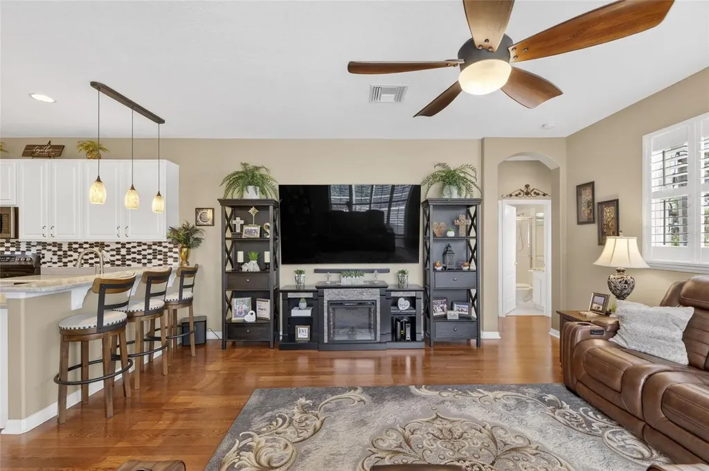 18116 Kara Court Tampa FL 33647