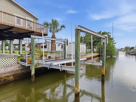6839 Curlew Lane Hudson FL 34667