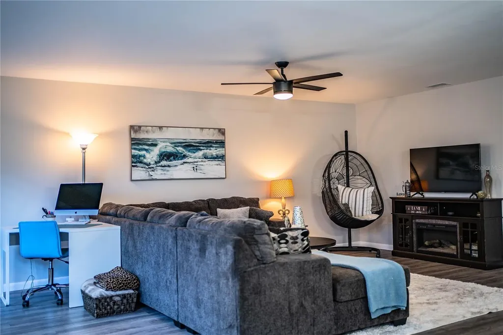 11 Loma Verde Lakeland FL 33813