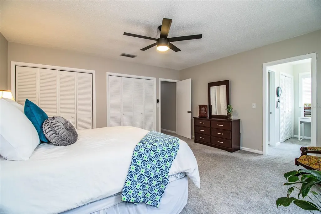 11 Loma Verde Lakeland FL 33813