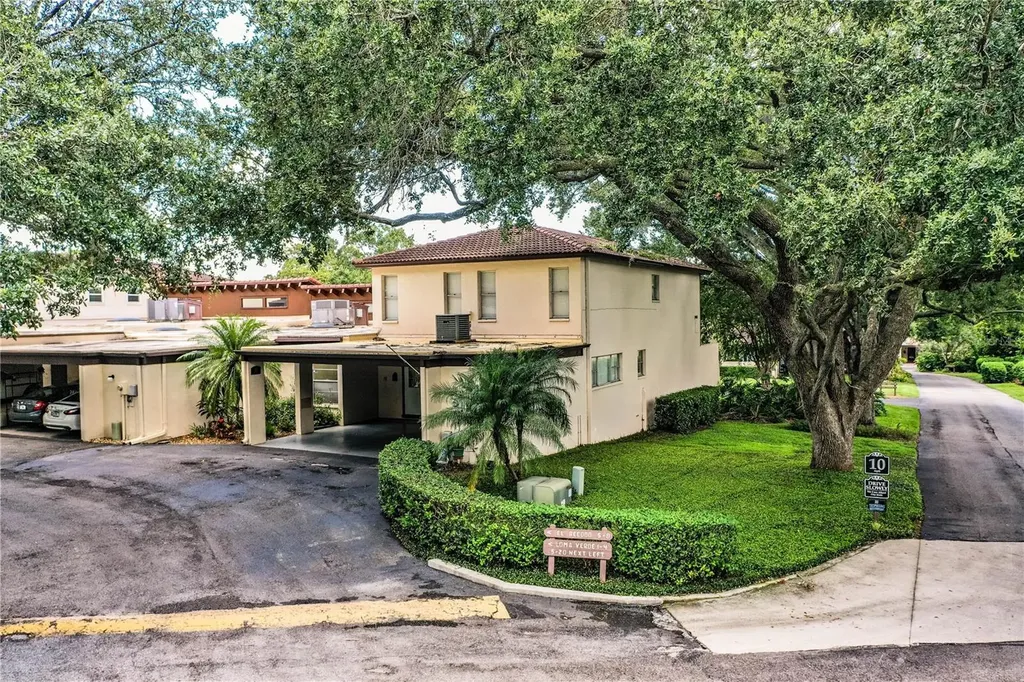 11 Loma Verde Lakeland FL 33813