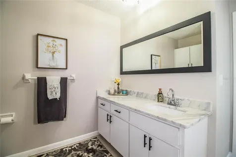 11 Loma Verde Lakeland FL 33813