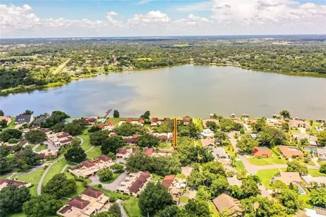 11 Loma Verde Lakeland FL 33813