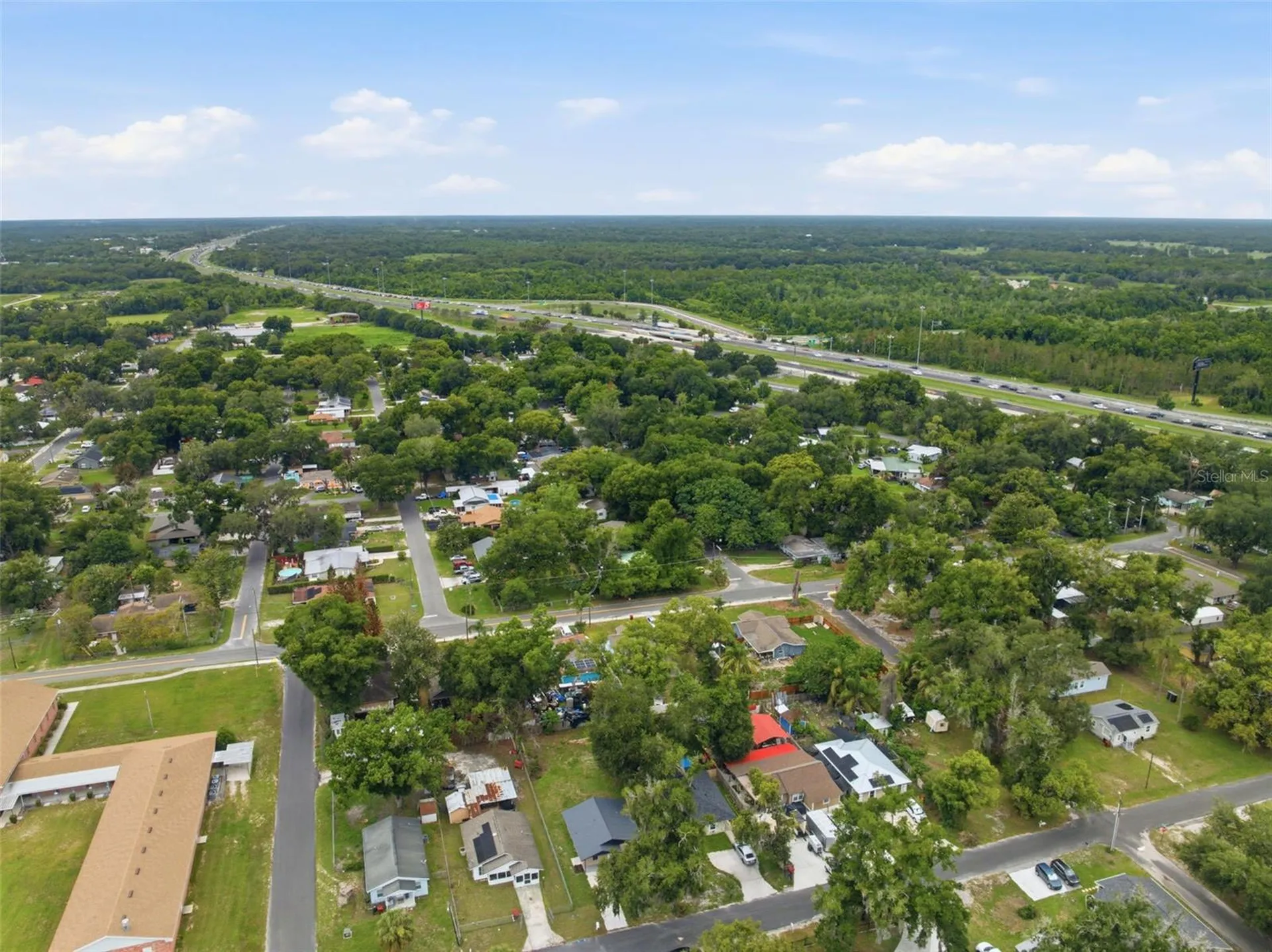 1807 N Barnes Street Plant City FL 33563