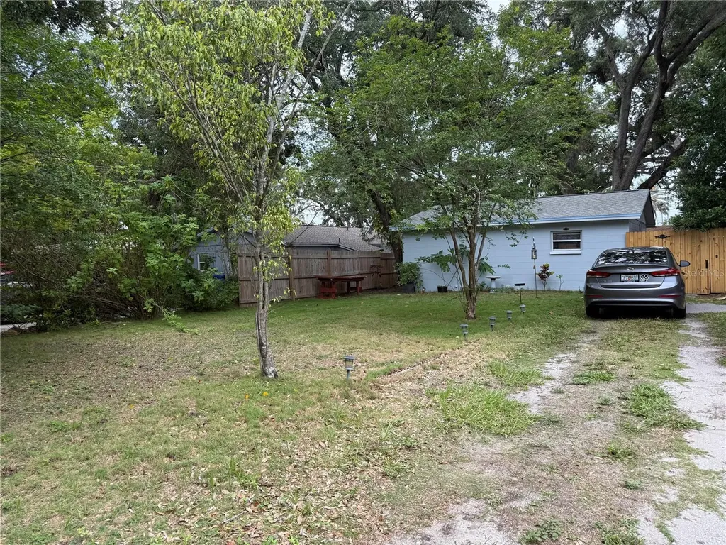 613 1st Avenue NE Largo FL 33770