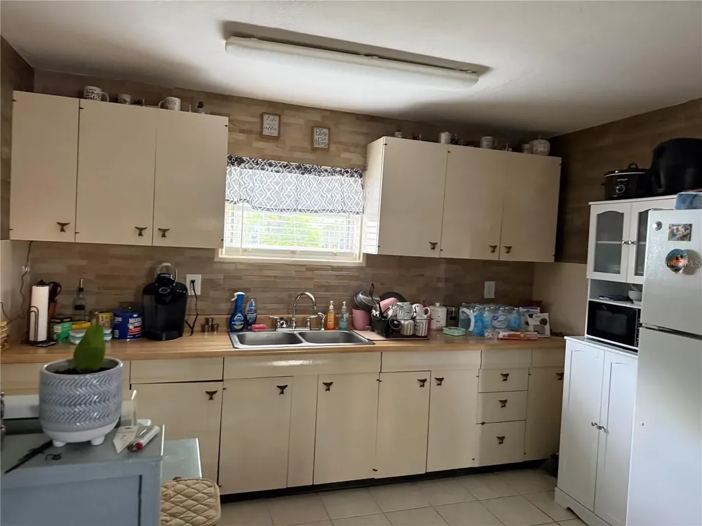 613 1st Avenue NE Largo FL 33770