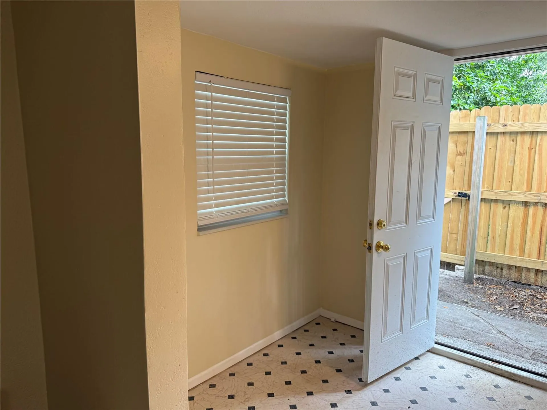 613 1st Avenue NE Largo FL 33770