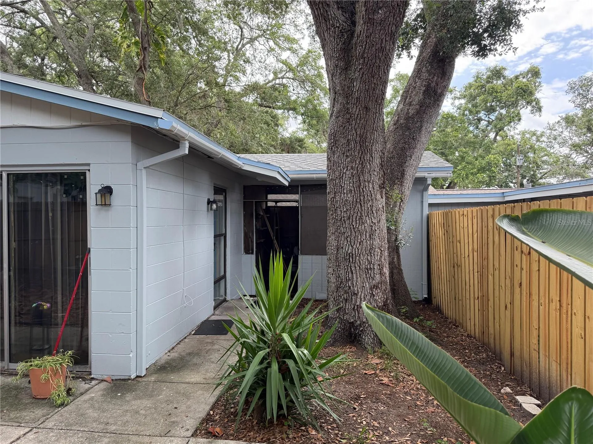 613 1st Avenue NE Largo FL 33770
