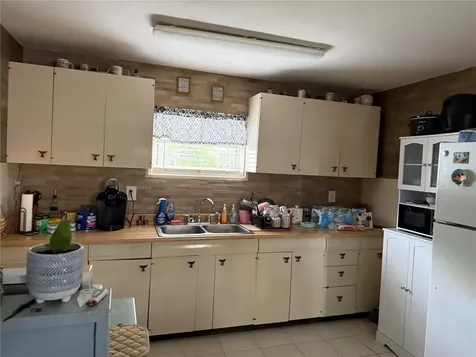 613 1st Avenue NE Largo FL 33770