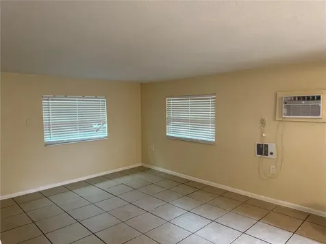 613 1st Avenue NE Largo FL 33770