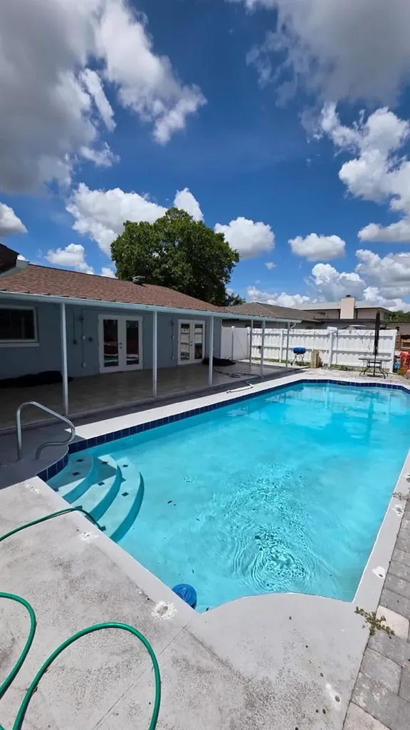1703 Paradise Drive Kissimmee FL 34741