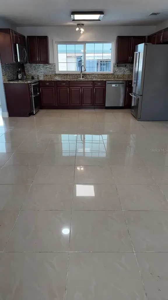 1703 Paradise Drive Kissimmee FL 34741