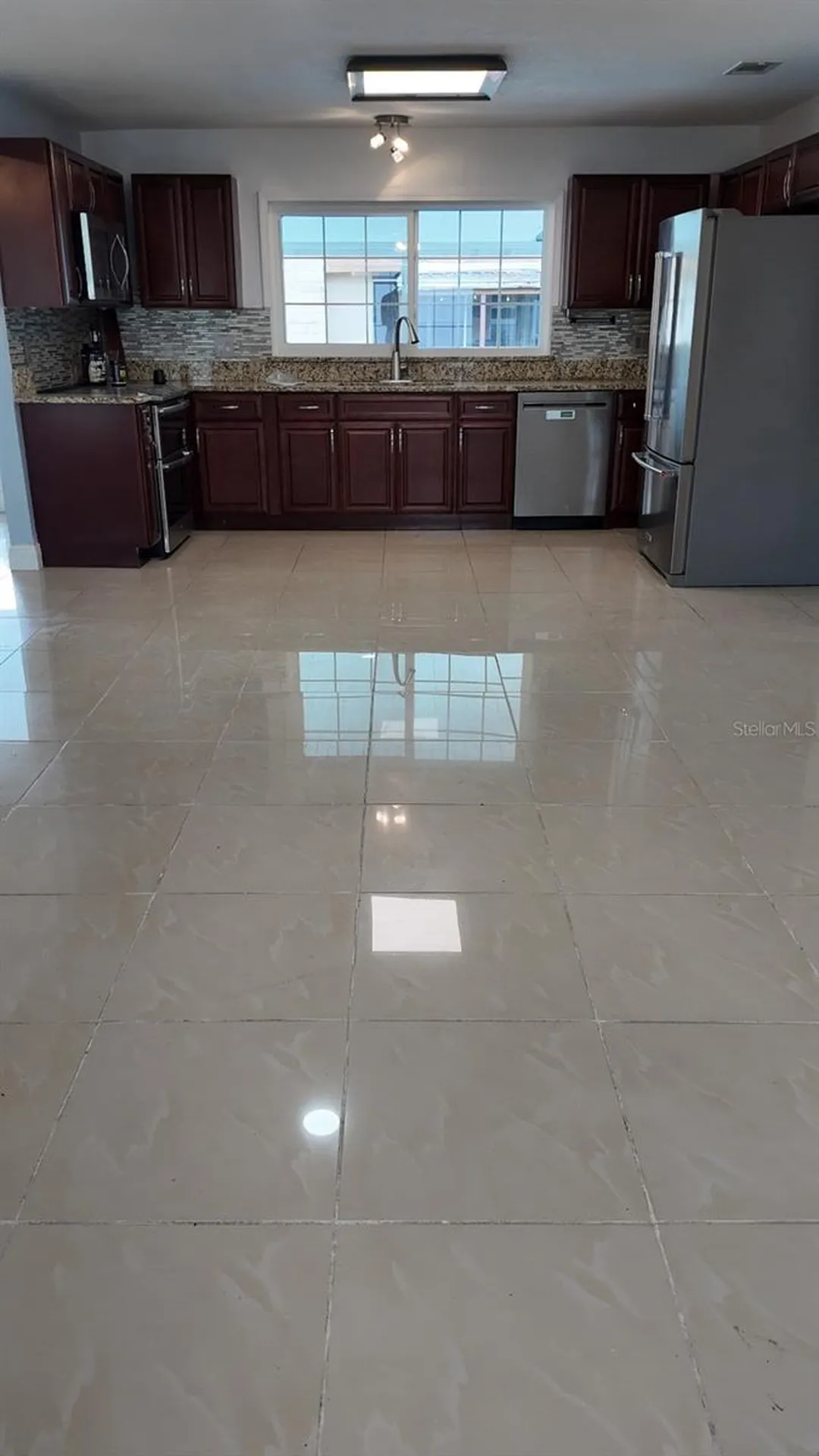 1703 Paradise Drive Kissimmee FL 34741