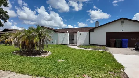 1703 Paradise Drive Kissimmee FL 34741