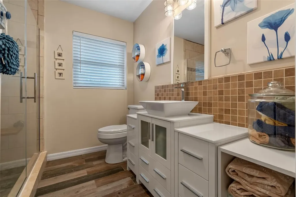 1102 N Palmetto Street Leesburg FL 34748
