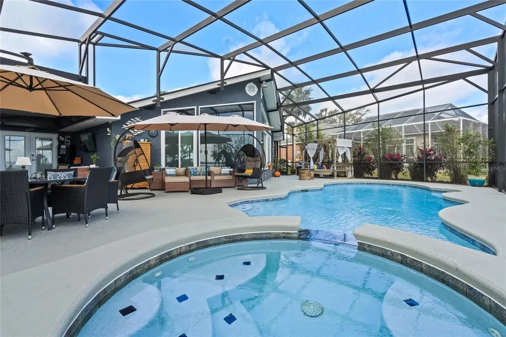 1102 N Palmetto Street Leesburg FL 34748