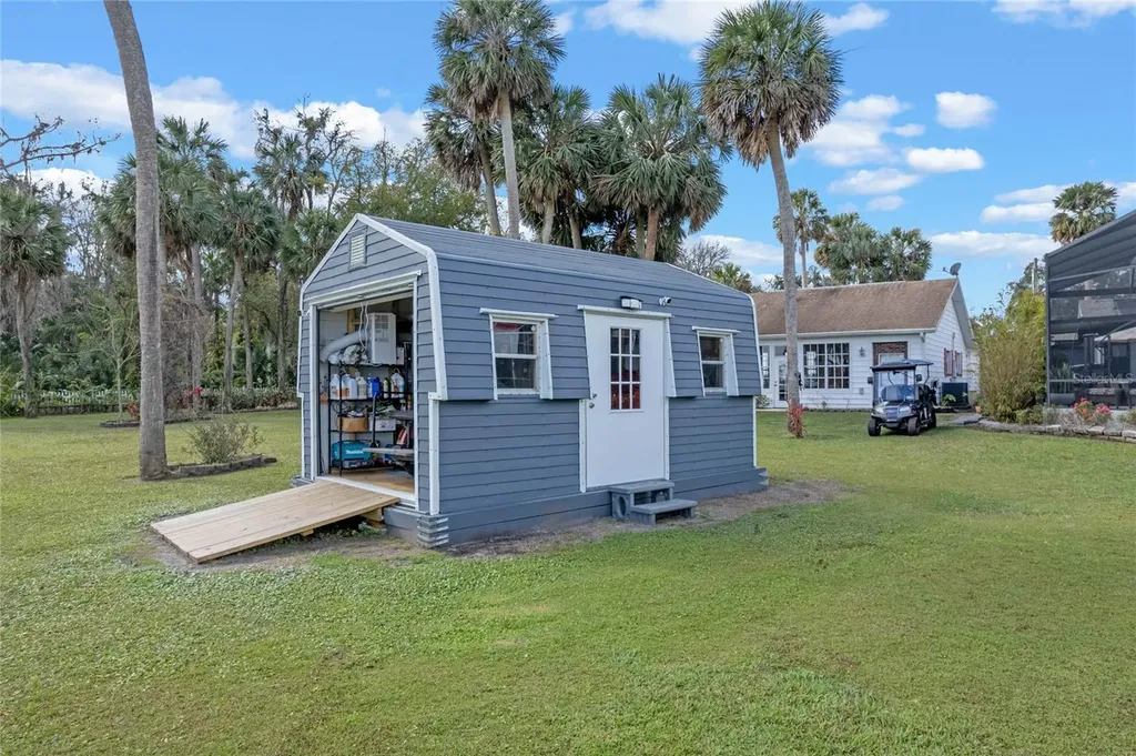 1102 N Palmetto Street Leesburg FL 34748