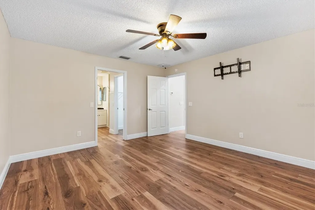 17960 SE 92nd Amory Avenue The Villages FL 32162