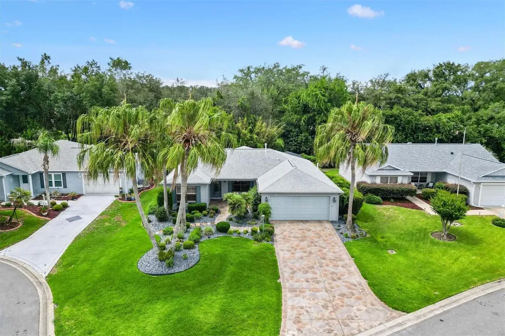 17960 SE 92nd Amory Avenue The Villages FL 32162