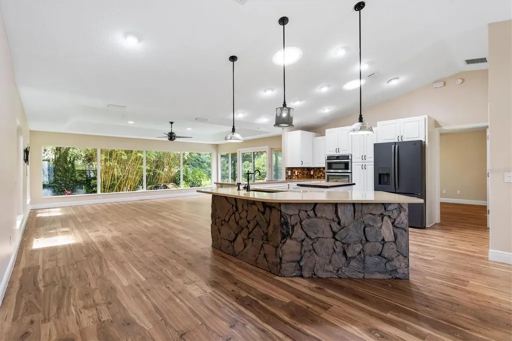 17960 SE 92nd Amory Avenue The Villages FL 32162