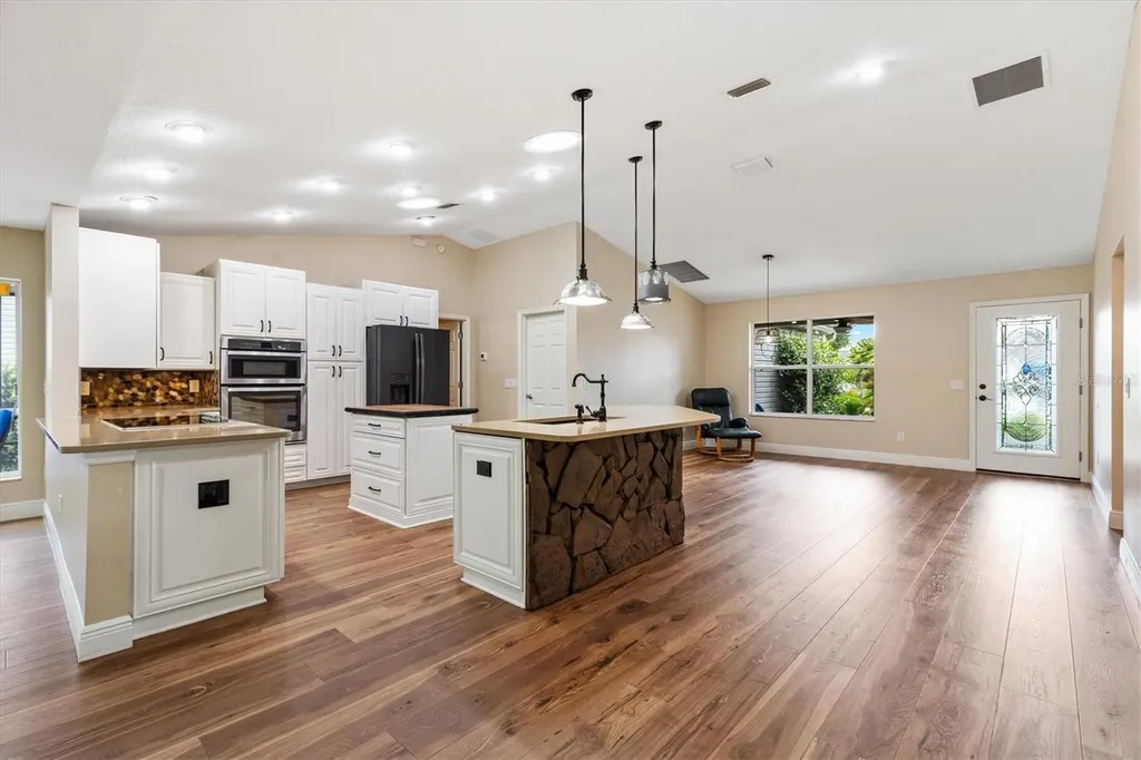 17960 SE 92nd Amory Avenue The Villages FL 32162