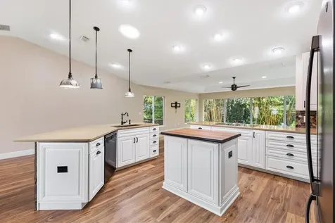 17960 SE 92nd Amory Avenue The Villages FL 32162