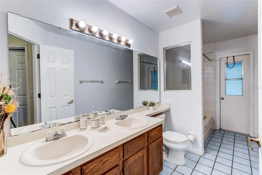 1022 Silcox Branch Circle Oviedo FL 32765