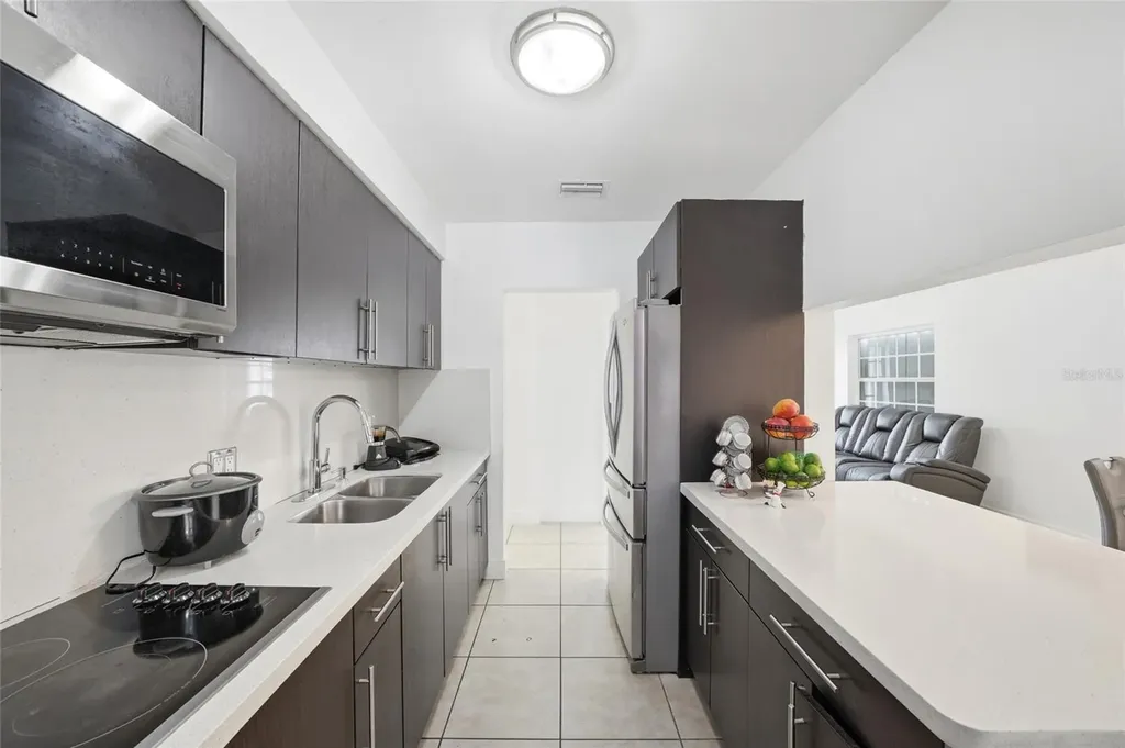 465 E 38th Street Hialeah FL 33013