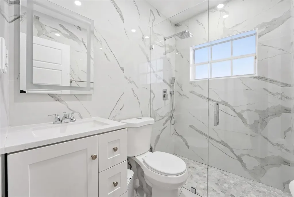 465 E 38th Street Hialeah FL 33013