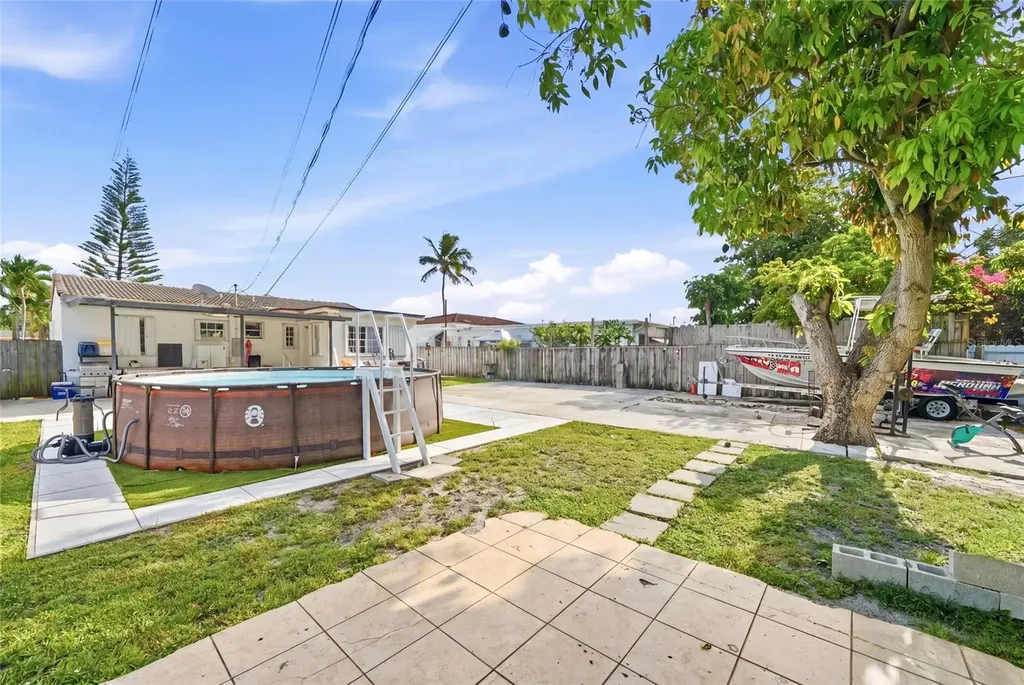 465 E 38th Street Hialeah FL 33013