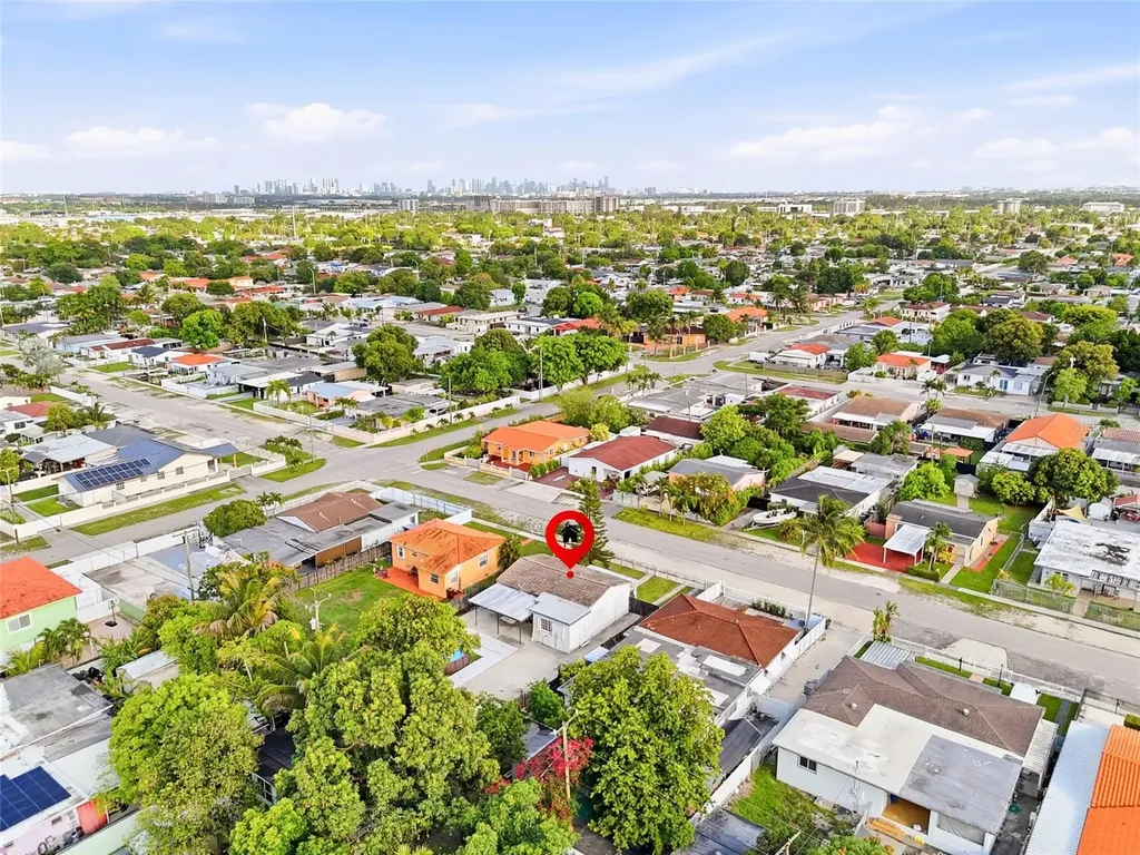 465 E 38th Street Hialeah FL 33013