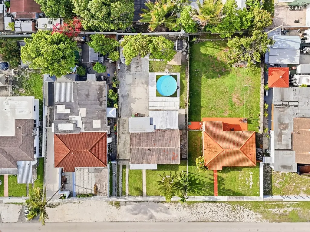 465 E 38th Street Hialeah FL 33013