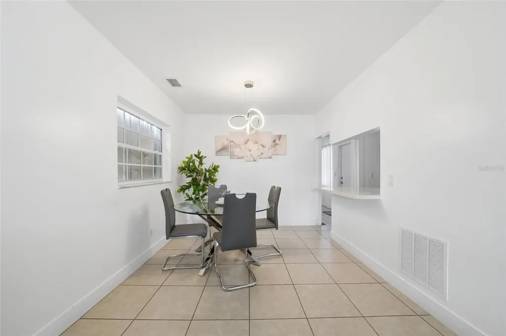 465 E 38th Street Hialeah FL 33013