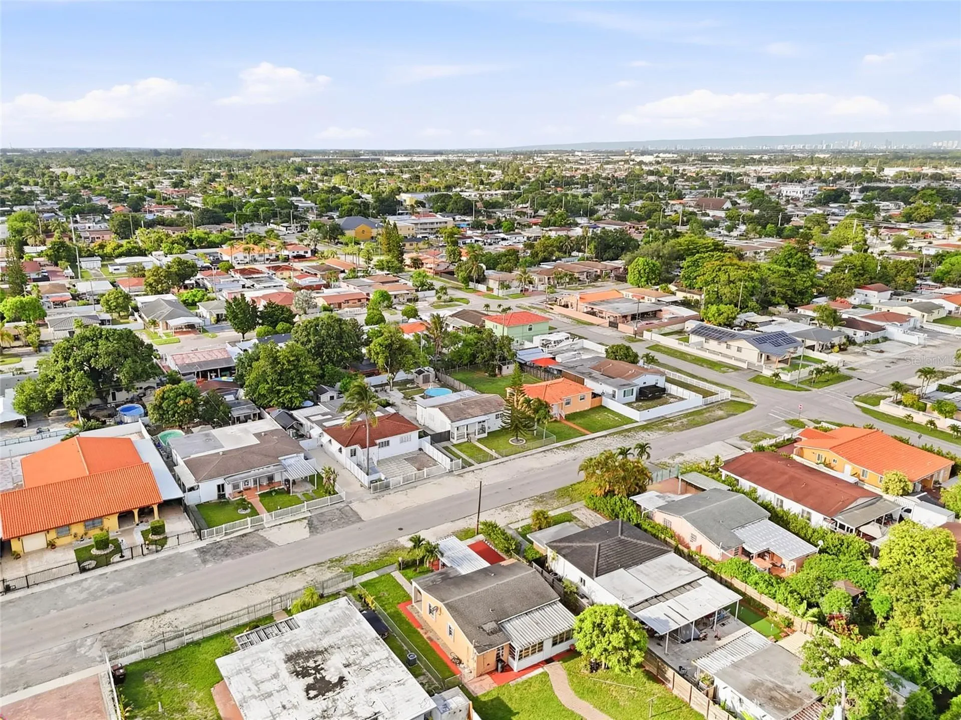 465 E 38th Street Hialeah FL 33013
