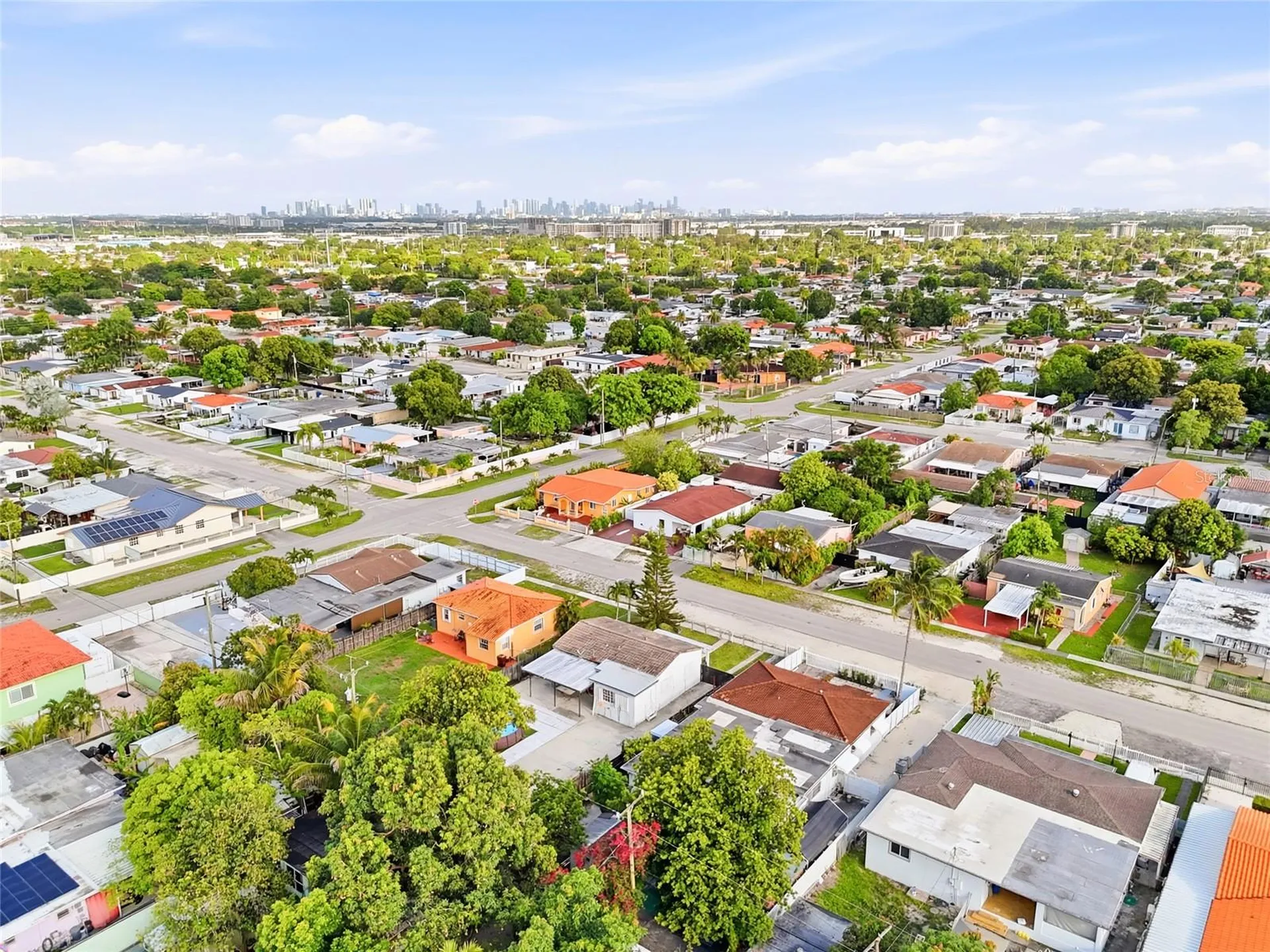 465 E 38th Street Hialeah FL 33013