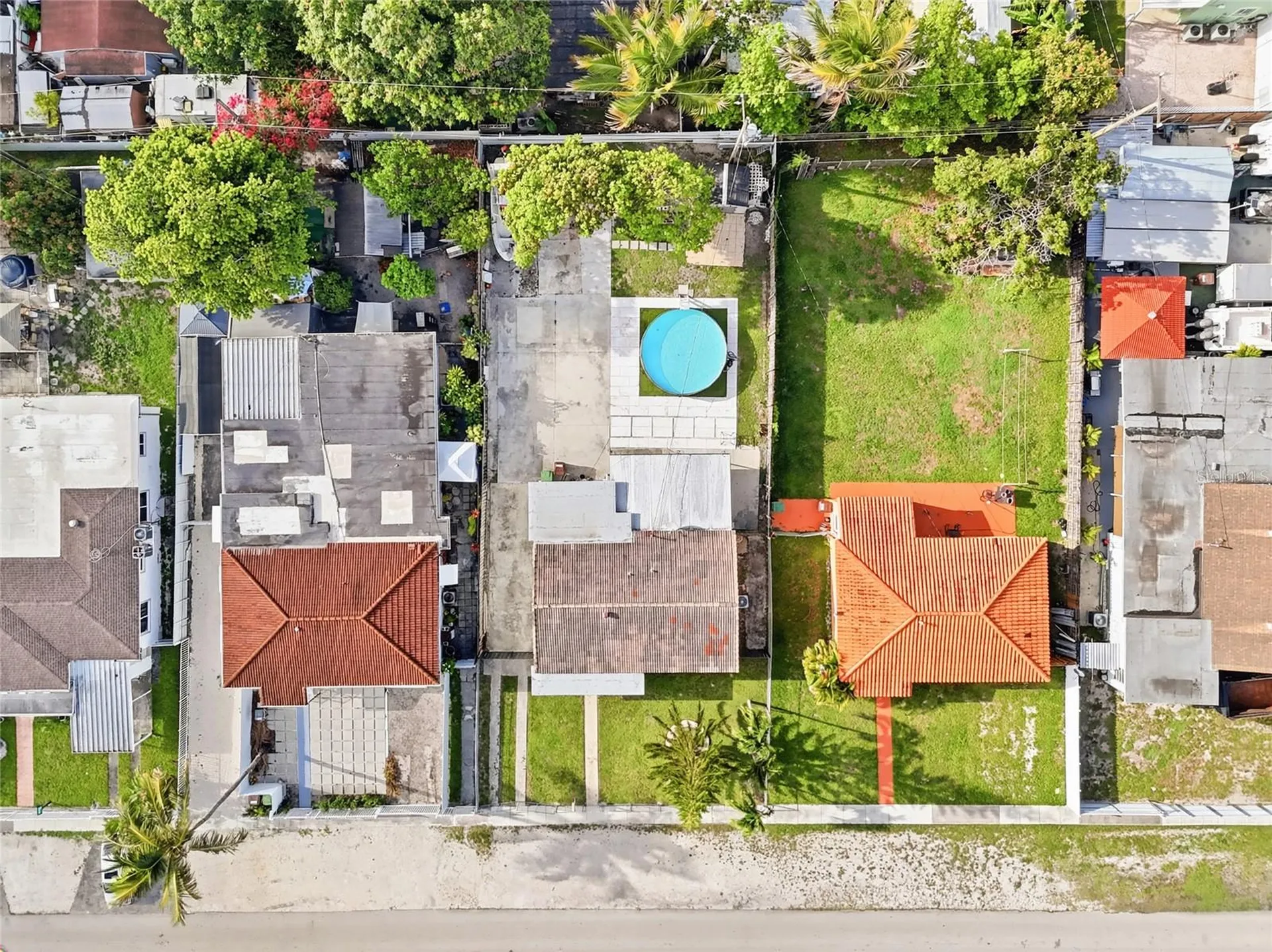 465 E 38th Street Hialeah FL 33013