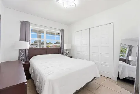 465 E 38th Street Hialeah FL 33013