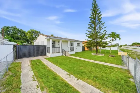 465 E 38th Street Hialeah FL 33013