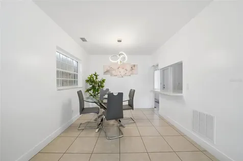 465 E 38th Street Hialeah FL 33013