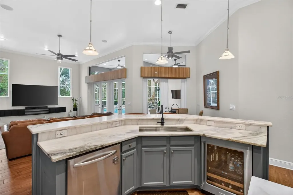 820 Sand Pine Drive NE St Petersburg FL 33703